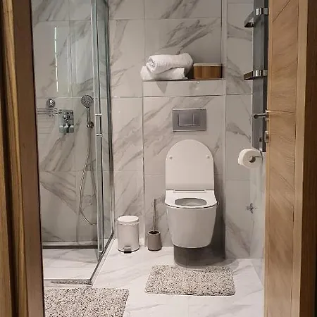 Lazarevic Lux - Pekovic Zlatibor