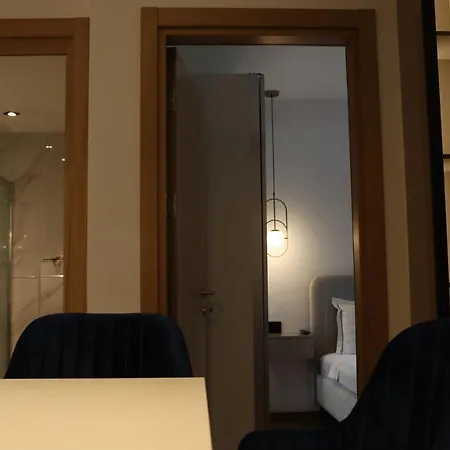 Lazarevic Lux - Pekovic *