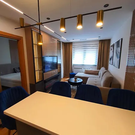 דירה Lazarevic Lux - Pekovic *