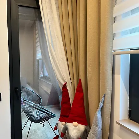 Lazarevic Lux - Pekovic * זלאטיבור