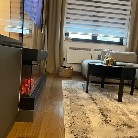 Lazarevic Lux - Pekovic Apartament