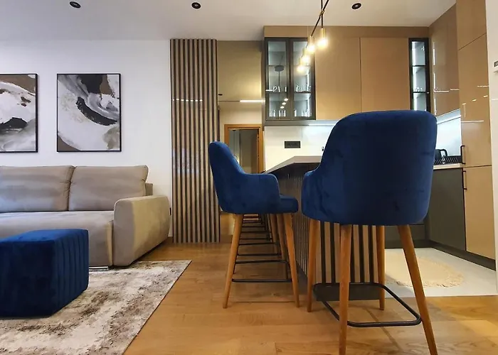 Lazarevic Lux - Pekovic * Златибор