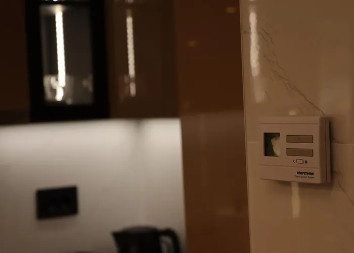 Lazarevic Lux - Pekovic *