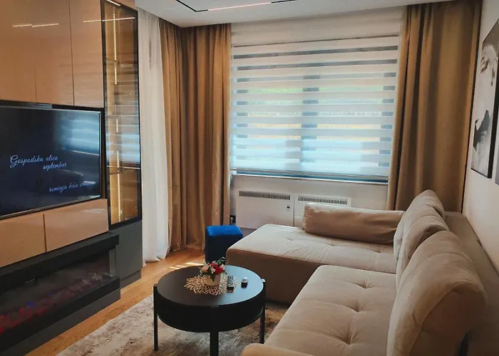 Lazarevic Lux - Pekovic * Златибор