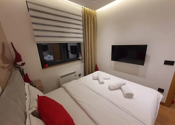 Lazarevic Lux - Pekovic Златибор